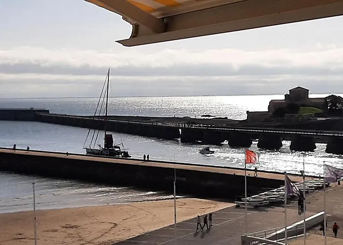 Vue Sur Chenal - Parking *